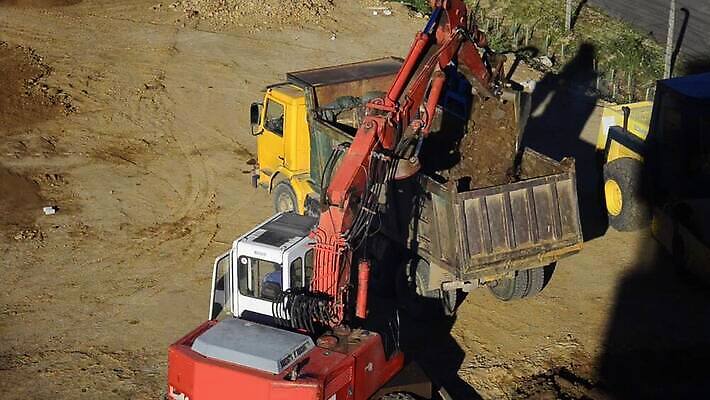 산업 비즈니스 사람없음 금융 기계 장비 건설현장 화물 성장 불도저 발굴 오브젝트 국자 먼지 짐차 개발 땅바닥 로딩 콘크리트 MOV 해외동영상 클립영상 자동차 주방용품 바닥 건설업 경제 운송업 중장비 동영상 파일형식