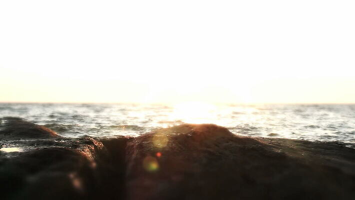 실루엣 파도 바다 여행 백그라운드 오렌지 자연 하늘 휴가 휴식 사람없음 빨간색 물 빛 모래사장 햇빛 태양 노란색 일출 맑음 황혼 일몰 새벽 낭만 광선 서핑 황금 하와이 공상 스카이라인 내추럴 파라다이스 하와이인 수평선 MOV 해외동영상 클립영상 자연요소 외국인 컬러 컨셉 과일 날씨 촬영기법 노을 미국 수상스포츠 생태계 동영상 파일형식