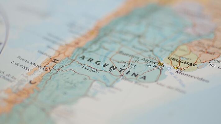 모양 실루엣 선 컬러 여행 지도 미술 사람없음 그래픽 파란색 컬러풀 세계 미국 남아메리카 플랫 땅 대륙 심플 윤곽 지역 남쪽 고립 공화국 부에노스아이레스 엘리먼트 전국 지도책 지리 국경 4K MOV 해외동영상 클립영상 나라 북아메리카 문화예술 촬영기법 아메리카 책 방향 동영상 파일형식