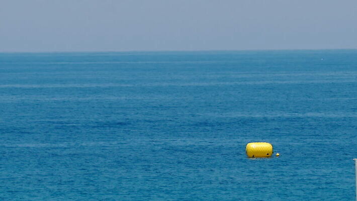 밧줄 파도 바다 여행 백그라운드 오렌지 교통시설 표시 표면 넥타이 항해 경고 안전 사람없음 물 항구 구출 보호 위험 당구 심볼 오브젝트 사인 보안 포트 원뿔 네비게이션 부표 구명용품 헬프 4K MOV 해외동영상 클립영상 자연요소 도형 잡화 줄 교통 컨셉 배_교통 과일 구기 도움 안전장비 시설 동영상 파일형식