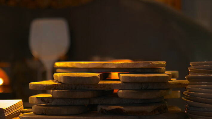 전통 접시 음식 빵 불 불꽃 벽돌 영국 잉글랜드 피자 실내 따뜻함 요리 사람없음 목재 빛 주방 식당 저녁식사 이탈리아 빵집 수확 흰색 램프 오픈 뜨거움 오븐 장작 난로 굽기 삽 준비 벽난로 통나무 빛망울 내추럴 I 연소 옛날 용광로 피자집 화상 4K MOV 해외동영상 클립영상 자연요소 나무 식기 알파벳 유럽 컬러 농업 재료 조명 패스트푸드 서양음식 내부 상점 식사 가전제품 상처 난방기 구이 동영상 파일형식