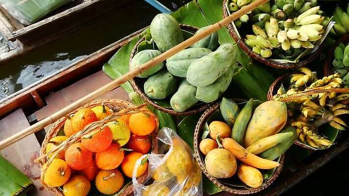 전통 아시아 음식 컬러 백그라운드 채소 과일 태국 거리 동양인 사람없음 강 컬러풀 거래 수확 시골 보트 시장 클래식 선택 농부 정상 유기농 방콕 운하 카누 섞기 이국적 채식주의자 많음 4K MP4 해외동영상 클립영상 직업 웰빙 나라 컨셉 농업 배_교통 인종 수상스포츠 채식 동영상 파일형식