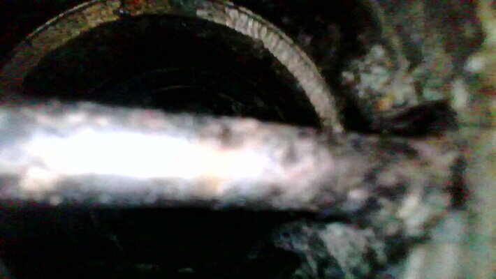 사람없음 어둠 원형 구멍 부식 먼지 깊이 폐수 하수 MOV 해외동영상 클립영상 도형 물 환경오염 동영상 파일형식