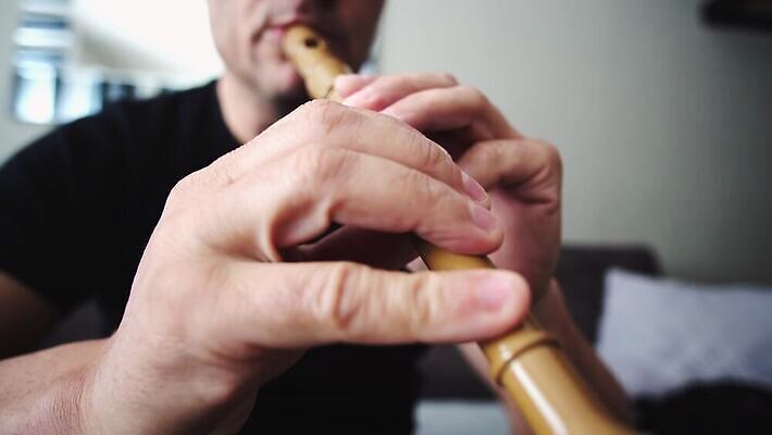 1 교육 선 음악 백그라운드 부분 손가락 학교 놀이 미술 취미 목재 갈색 우주 검은색 쪽지 소리 콘서트 거품 음악가 흰색 기구 악단 화려 그룹 클래식 불기 오브젝트 페이지 시트 오케스트라 교향곡 녹음기 멜로디 뮤지컬 바로크 옛날 원고 4K MP4 해외동영상 클립영상 나무 직업 손 컬러 컨셉 재료 모션 문화예술 공연 동영상 파일형식 녹음_기록