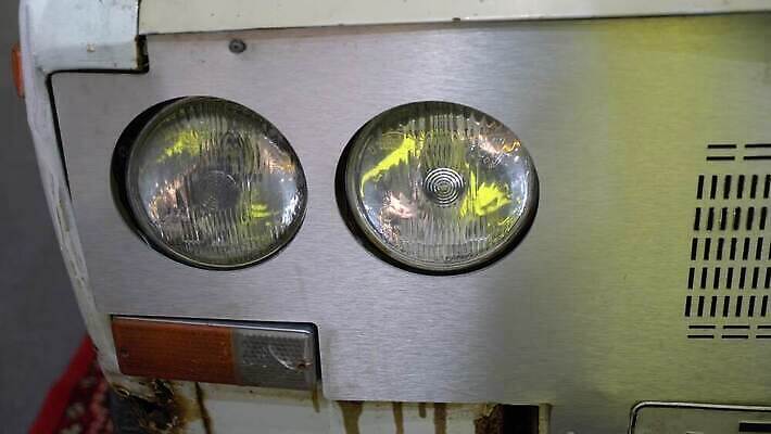 디자인 얼굴 육상교통 부분 교통시설 자동차 유리 추상 사람없음 빛 금속 기계 운전 수확 골동품 덮개 램프 레이싱 역사 클래식 고급 향수 묘사 복고 엔진 클래식카 구식 범퍼 옛날 자동 특별함 스타일 4K MOV 해외동영상 클립영상 교통수단 교통 컨셉 무늬 농업 모션 승용차 재질 조명 시합 신체부위 화장품 뚜껑 시설 동영상 파일형식