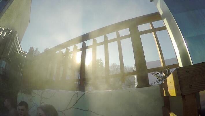 라이프스타일 유럽 겨울 자연 휴식 건강 사람없음 목재 물 빛 울타리 태양 일출 스파 목욕 일몰 활발 에너지 뜨거움 수증기 폭발 당구 피부 순수 휴양지 용암 돌봄 유황 지열 회복 4K MP4 해외동영상 클립영상 자연요소 나무 계절 나라 컨셉 재료 모션 생활 신체부위 담장 구기 노을 청결 장소 생태계 동영상 파일형식