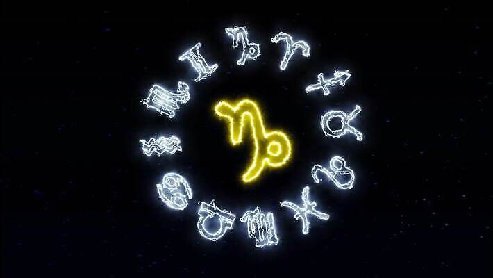 분홍색 과학 백그라운드 하늘 사람없음 빨간색 빛 우주 어둠 힘 달 혈액 야간 숲 신비 전갈 기아 가득함 심볼 사인 점성술 마법 양자리 물병자리 사자자리 처녀자리 염소자리 쌍둥이자리 천칭자리 물고기자리 암 황소자리 궁수 효과 4K MP4 해외동영상 클립영상 자연요소 컬러 컨셉 절지류 별자리 질병 사회이슈 동영상 파일형식