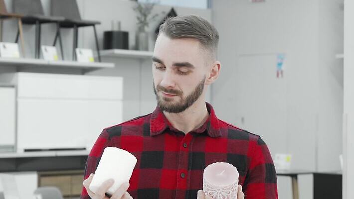 라이프스타일 디자인 기념일 남자 유럽 컬러 가구 결혼 생각 남편 아파트 주택 실내 한명 내부 장식 세일 상점 저녁식사 낭만 비교 플랫 선택 구매 상품 가격 찬장 수집 고객 준비 소매 리빙 안락 4K MOV 해외동영상 클립영상 1 나라 생활용품 컨셉 사람 이벤트 건물 생활 쇼핑 식사 동영상 파일형식