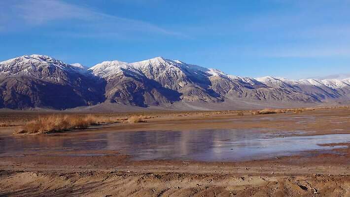 구름 공원 모래 여행 겨울 자국 자연 하늘 휴가 산 건조 파노라마 풍경 사람없음 야외 파란색 계곡 맑음 미국 트래킹 하이킹 사막 흰색 황무지 숲 언덕 캘리포니아 통과 내추럴 요세미티국립공원 전국 절정 4K MP4 해외동영상 클립영상 자연요소 계절 공공시설 컬러 북아메리카 레저 날씨 촬영기법 국립공원 생태계 동영상 파일형식