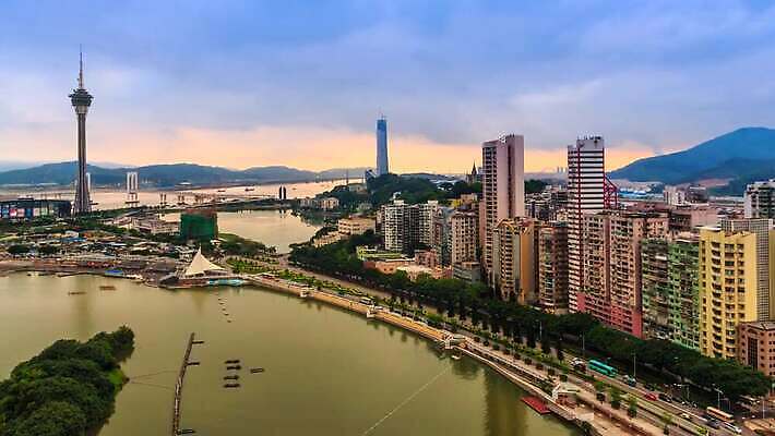 아시아 건축양식 사람없음 건물 도시풍경 항구 중국 도심 랜드마크 마카오 4K 타임랩스 MP4 해외동영상 클립영상 건축물 건축 나라 교통시설 촬영기법 풍경 도시 동영상 파일형식