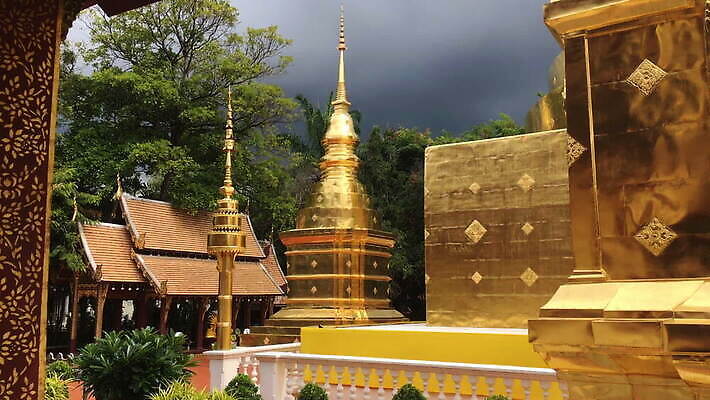 아시아 종교 문화 여행 불교 건축양식 태국 휴가 미술 풍경 사람없음 야외 컬러풀 평화 탑 골동품 영혼 우아함 큼 수도원 일반 구식 명승지 옛날 MOV 해외동영상 클립영상 건축물 건축 나라 컬러 컨셉 문화예술 크기 동영상 파일형식
