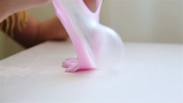 손 행복 어린이 분홍색 놀이 휴식 파스타 실험 소년 취미 사람없음 컬러풀 게임 흰색 잡기 바이러스 달콤 불기 흰배경 덮기 늘이기 라텍스 어려움 짜기 MOV 해외동영상 클립영상 남자 감정 컬러 백그라운드 컨셉 모션 서양음식 사람 신체부위 맛 동영상 파일형식