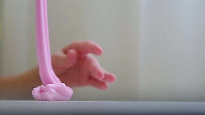 손 행복 어린이 분홍색 놀이 휴식 파스타 실험 소년 취미 사람없음 컬러풀 게임 흰색 잡기 바이러스 달콤 불기 흰배경 덮기 늘이기 라텍스 어려움 짜기 MOV 해외동영상 클립영상 남자 감정 컬러 백그라운드 컨셉 모션 서양음식 사람 신체부위 맛 동영상 파일형식