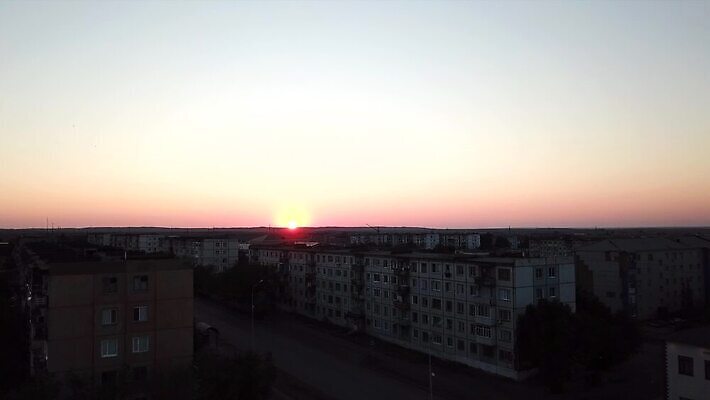 나무 구름 실루엣 호수 여행 백그라운드 겨울 건축양식 자동차 자연 하늘 거리 주택 풍경 사람없음 건물 태양 마을 일출 힘 일몰 새벽 추위 자유 흰색 도시 작음 파이프 드론 소비에트 옛날 카자흐스탄 MP4 해외동영상 클립영상 자연요소 식물 건축물 계절 건축 아시아 육상교통 컬러 컨셉 촬영기법 노을 크기 생태계 동영상 파일형식