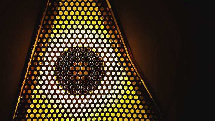 2 안전 사람없음 전자제품 컴퓨터 상자 금속 힘 장비 에너지 부채 은색 묘사 볼트 창살 환풍기 고립 냉각기 더블 서버 전압 하드웨어 공급 주도 4K MOV 해외동영상 클립영상 컬러 재질 공구 예절 동영상 파일형식