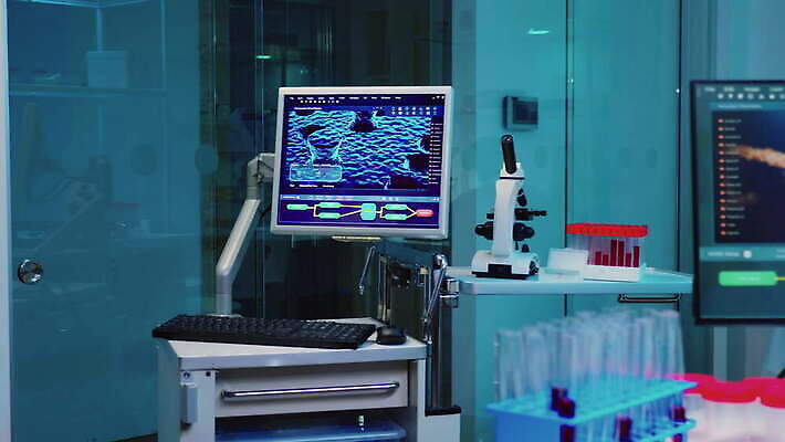 직업 과학 건강 현미경 실험 사람없음 치료 약 장비 간호사 의사 그룹 엔지니어 실험실 바이러스 보호 질병 생명공학 야간 저녁 연구원 과학자 분석 직원 생물학 하이테크 미생물 혁명 개발 백신 전염병 화학자 코로나바이러스 4K MOV 해외동영상 클립영상 자연요소 교육 컨셉 의학 생물 기술 실험기구 의료진 기술자 동영상 학자 파일형식