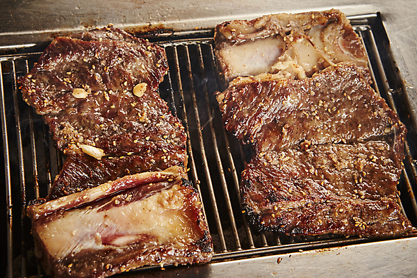 포토 JPG 실내 사람없음 불판 양념갈비 갈비구이 소갈비 국내포토 내부 소고기 구이 갈비 파일형식