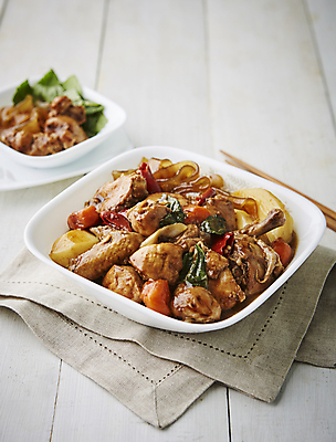 포토 JPG 실내 사람없음 아웃포커스 닭고기 흰배경 당면 찜닭 국내포토 백그라운드 촬영기법 육류 내부 흰색 닭고기요리 파일형식