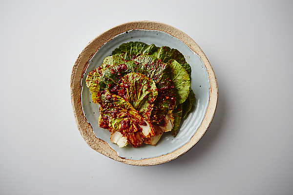 포토 JPG 한식 회색배경 반찬 김치 사람없음 무침 겉절이 봄동 국내포토 음식 백그라운드 채소 회색 파일형식