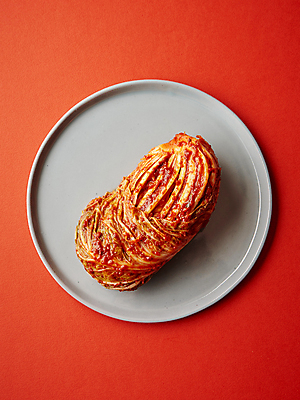 포토 JPG 한식 김치 사람없음 배추 배추김치 김장 빨간배경 국내포토 음식 백그라운드 채소 빨간색 파일형식