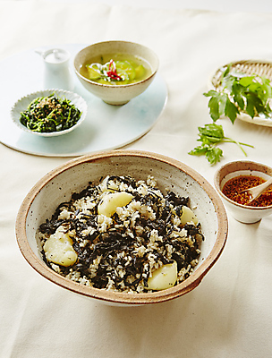 포토 JPG 반찬 감자 사람없음 양념 흰배경 나물 곤드레 곤드레밥 나물밥 국내포토 음식 백그라운드 채소 밥 흰색 파일형식