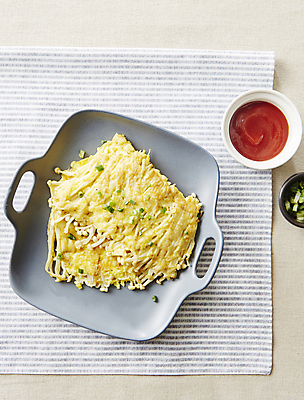 포토 JPG 사람없음 케첩 팽이버섯 부침개 쪽파 버섯전 국내포토 한식 버섯 소스_음식 전 파 파일형식