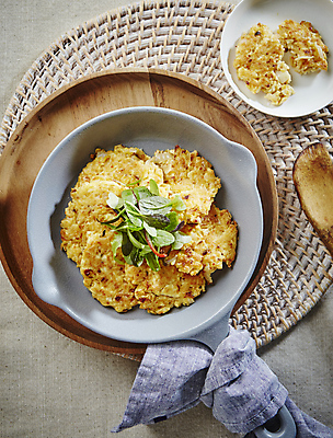 포토 JPG 회색배경 사람없음 부침 녹두 녹두전 어린잎 국내포토 음식 백그라운드 잎 회색 전 파일형식