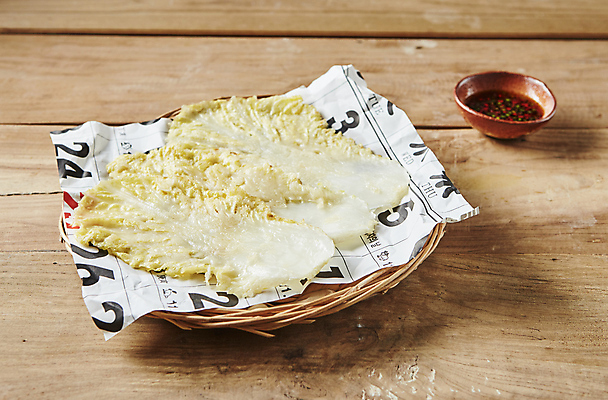 포토 JPG 사람없음 간장 부침개 배추전 나무배경 국내포토 한식 백그라운드 양념 전 파일형식