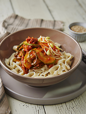 포토 JPG 오이 사람없음 아웃포커스 면 콩나물 칼국수 비빔국수 초고추장 국내포토 한식 채소 촬영기법 양념 국수 나물 파일형식