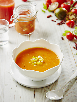 포토 JPG 토마토 사람없음 아웃포커스 수프 흰배경 퓨레 국내포토 백그라운드 채소 디저트 촬영기법 흰색 파일형식