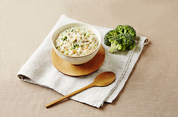 포토 JPG 사람없음 브로콜리 쇠고기야채죽 야채죽 베이지색배경 브로콜리죽 국내포토 백그라운드 채소 죽 베이지색 파일형식