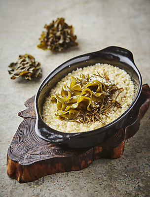 포토 JPG 회색배경 사람없음 아웃포커스 죽 미역 톳 국내포토 음식 백그라운드 촬영기법 회색 해조류 파일형식