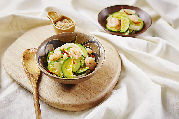 포토 JPG 한식 반찬 새우 사람없음 아웃포커스 볶음 깨 애호박 베이지색배경 국내포토 음식 백그라운드 식재료 호박 촬영기법 갑각류 조미료 베이지색 파일형식