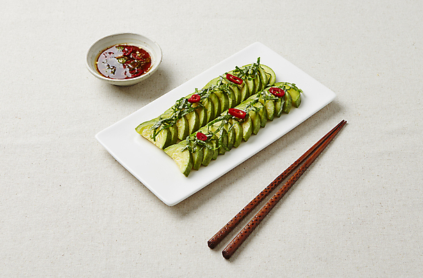 포토 JPG 젓가락 반찬 사람없음 고명 흰배경 찜 홍고추 간장 애호박 국내포토 음식 백그라운드 고추 호박 수저 흰색 양념 파일형식