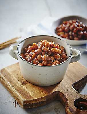 포토 JPG 회색배경 반찬 사람없음 아웃포커스 간장 땅콩 국내포토 음식 백그라운드 촬영기법 회색 견과류 양념 파일형식