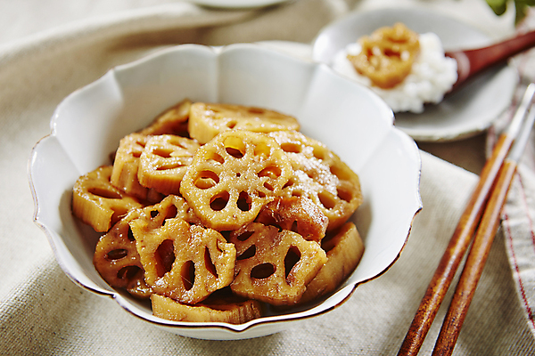 포토 JPG 한식 반찬 사람없음 아웃포커스 간장 연근 연근조림 국내포토 음식 채소 촬영기법 양념 조림 파일형식