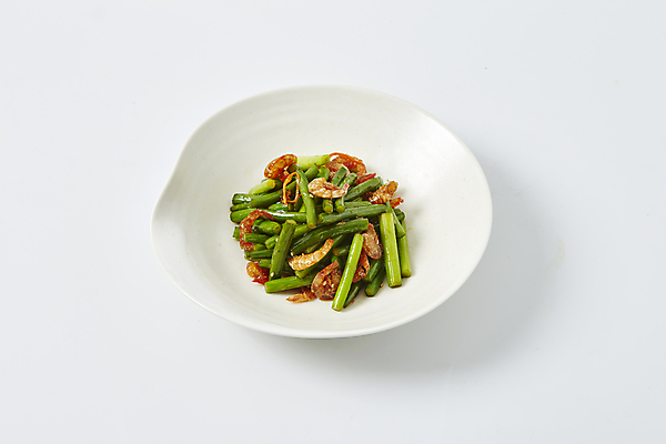 포토 JPG 한식 반찬 사람없음 흰배경 홍고추 건새우 마늘쫑새우볶음 마늘종 국내포토 음식 줄기 백그라운드 고추 새우 건조 마늘 흰색 볶음 파일형식