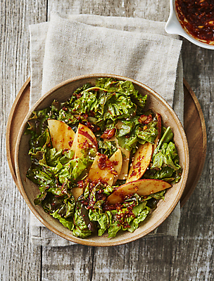 포토 JPG 한식 반찬 사람없음 사과 상추 무침 겉절이 나무배경 국내포토 음식 백그라운드 채소 과일 김치 파일형식