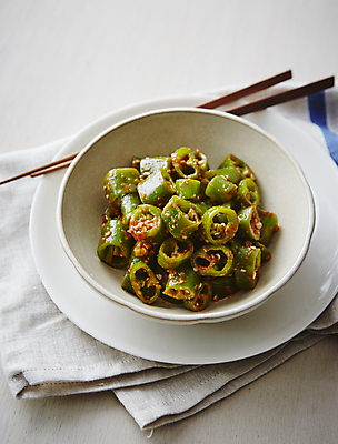 포토 JPG 고추 반찬 사람없음 된장 흰배경 무침 오이고추 국내포토 음식 백그라운드 채소 흰색 양념 파일형식