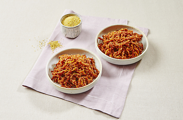 포토 JPG 반찬 사람없음 고추장 흰배경 매움 무침요리 오징어채 차조 국내포토 음식 백그라운드 흰색 양념 맛 무침 건어물 조 파일형식