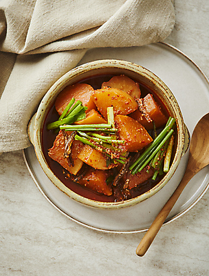 포토 JPG 반찬 사람없음 무 매움 조림 쪽파 멸치 무조림 국내포토 음식 뿌리채소 어류 맛 파 파일형식