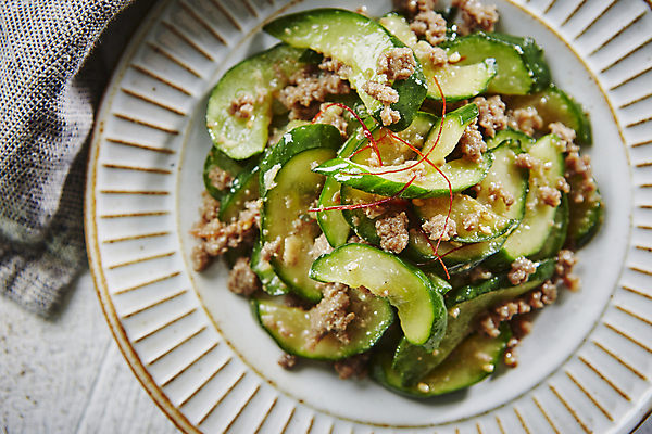 포토 JPG 한식 반찬 오이 근접촬영 사람없음 소고기 볶음 실고추 국내포토 음식 뷰포인트 채소 고추 육류 파일형식