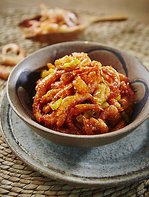 포토 JPG 반찬 사람없음 아웃포커스 고추장 볶음 건어물 대파 건새우 새우볶음 국내포토 음식 새우 건조 촬영기법 양념 파 파일형식