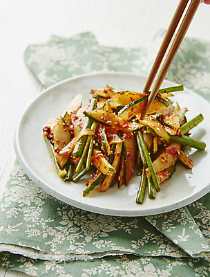 포토 JPG 한식 젓가락 반찬 오이 사람없음 무침 쪽파 오이무침 국내포토 음식 채소 수저 파 파일형식