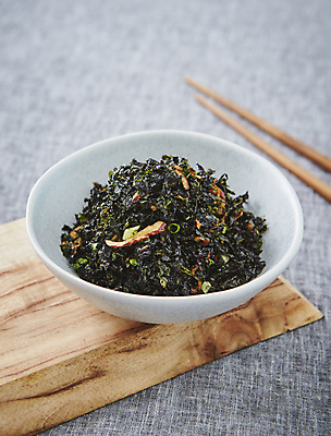 포토 JPG 회색배경 반찬 사람없음 김 볶음 쪽파 건대추 김자반 국내포토 음식 백그라운드 회색 해조류 대추 파 파일형식