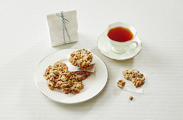 포토 JPG 포장 디저트 실내 사람없음 쿠키 차 흰배경 견과류쿠키 국내포토 음료 음식 백그라운드 내부 흰색 파일형식