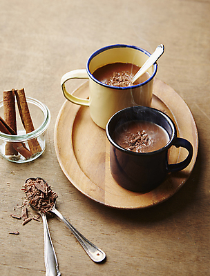 포토 JPG 디저트 실내 사람없음 달콤 코코아 나무쟁반 다크초콜릿 나무배경 국내포토 음료 음식 백그라운드 쟁반 내부 목재 초콜릿 맛 파일형식