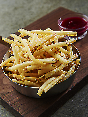 포토 JPG 회색배경 디저트 실내 사람없음 튀김 감자튀김 가득함 담기 나무도마 국내포토 음식 백그라운드 모션 감자 도마 내부 목재 회색 파일형식