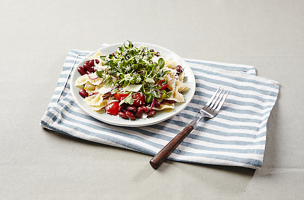 포토 JPG 포크 회색배경 실내 사람없음 샐러드 식탁보 강낭콩 건강식 파르팔레 국내포토 식기 음식 백그라운드 콩 내부 회색 파스타면 파일형식