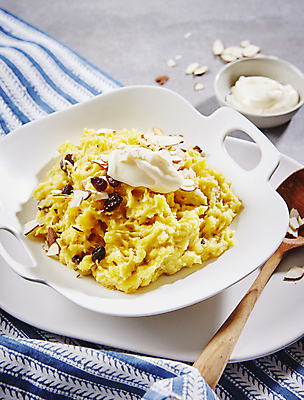 포토 JPG 회색배경 실내 사람없음 샐러드 식탁보 마요네즈 고구마샐러드 국내포토 음식 백그라운드 내부 회색 소스_음식 파일형식